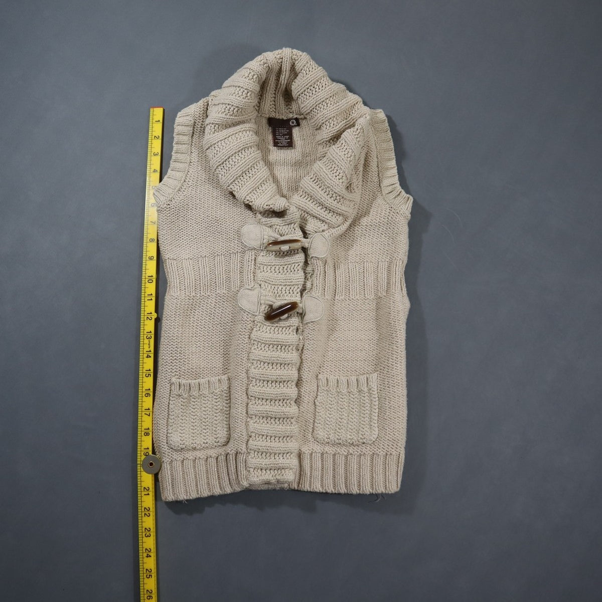 Girls Chunky Knit Sweater Vest Toggle Shawl Collar Sleeveless Cardigan Cream M