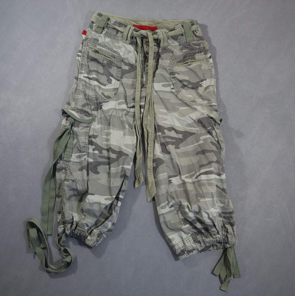 Y2K Fire Jeans Womens Juniors Camo Cargo Capri Pants Green Strap Cotton 5