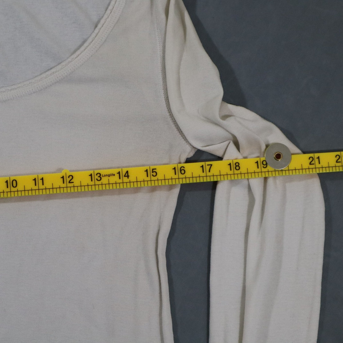 Arizona Jean Company Long Sleeve T-Shirt Womens L White Scoop Neck Fitted Tee