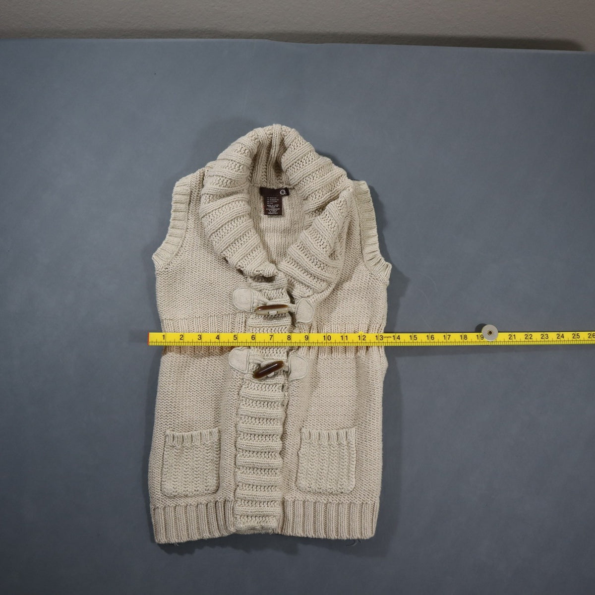 Girls Chunky Knit Sweater Vest Toggle Shawl Collar Sleeveless Cardigan Cream M