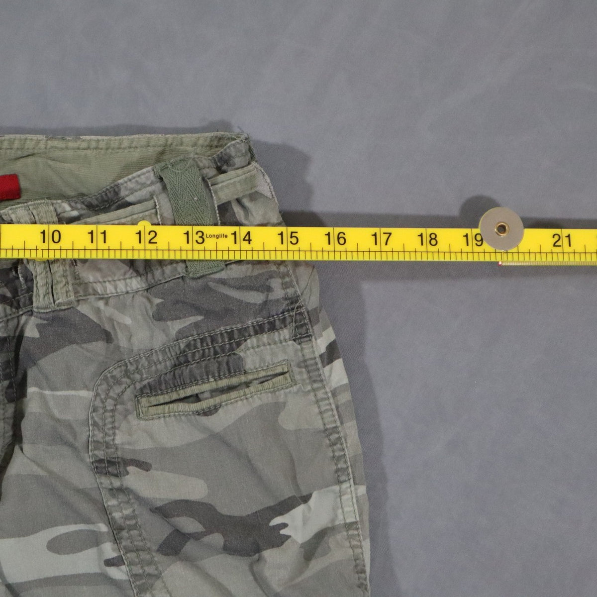 Y2K Fire Jeans Womens Juniors Camo Cargo Capri Pants Green Strap Cotton 5