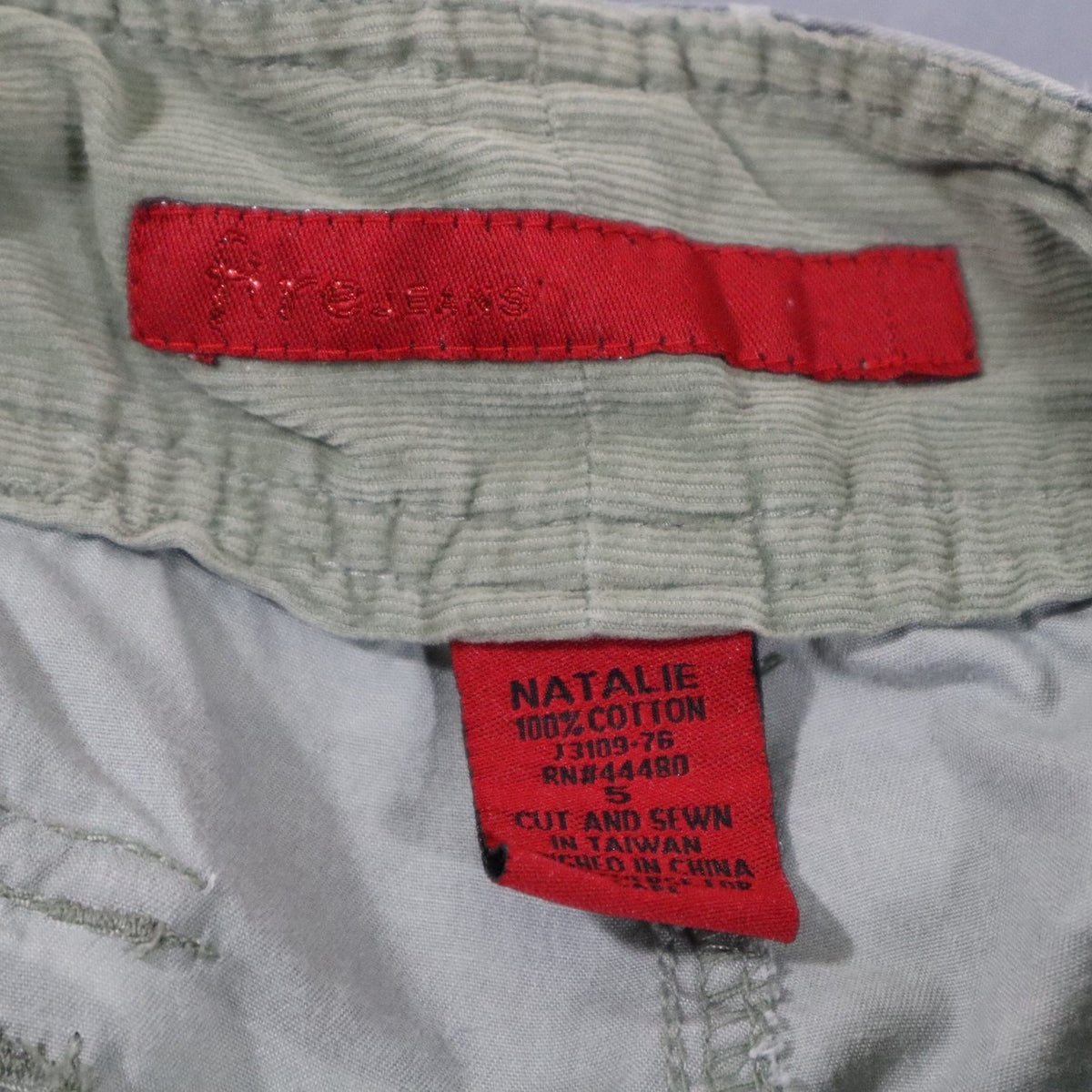 Y2K Fire Jeans Womens Juniors Camo Cargo Capri Pants Green Strap Cotton 5